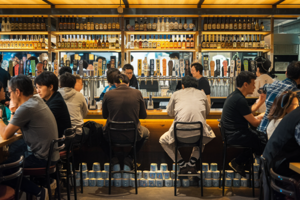 Exploring Tap & Crowler Tokyo Shibuya: Your Go-To Craft Beer Spot Tap & Crowler Tokyo Shibuya